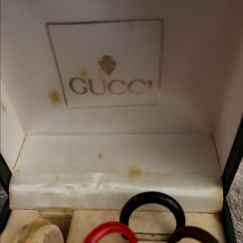 Vintage Gucci Interchangeable Bezel Watch - Picture 3 of 15